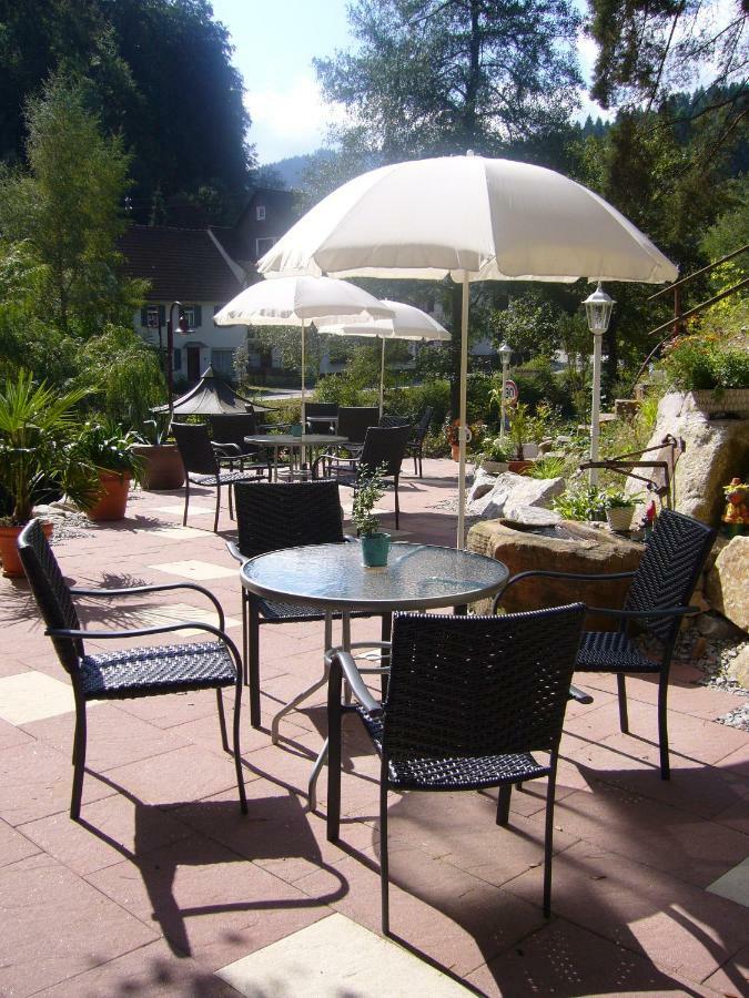 Adieu Alltag: Pension Oesterle Im Schwarzwald Schonmunzach Dış mekan fotoğraf